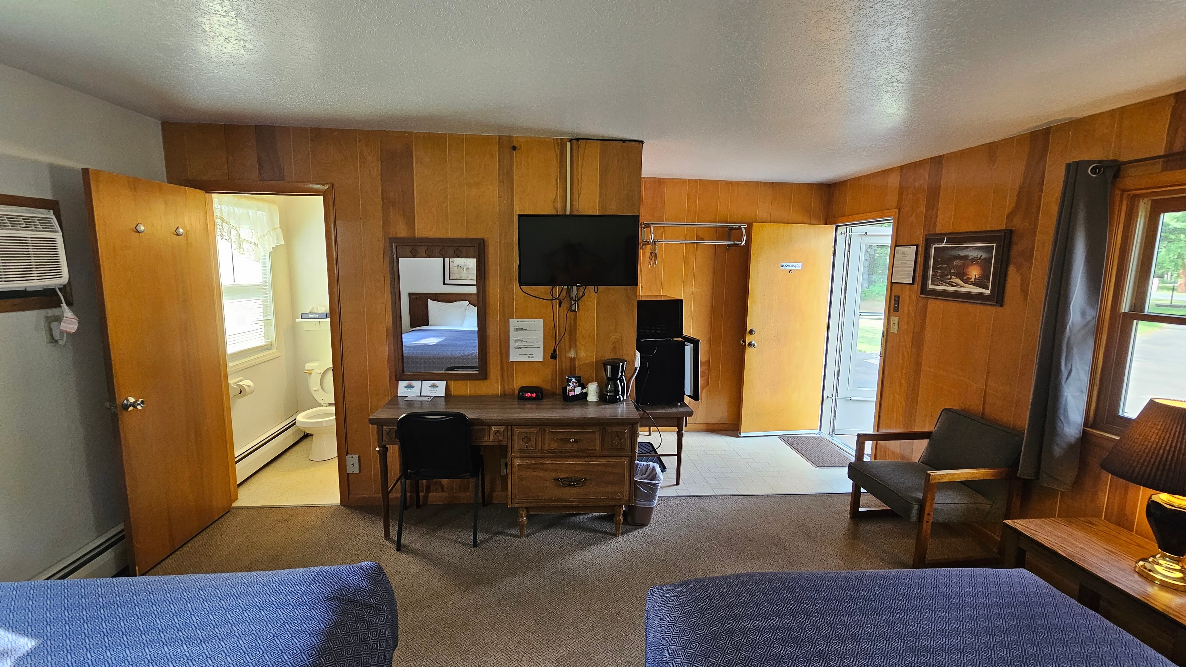 Pine Wood Motel Room 14 — room overview